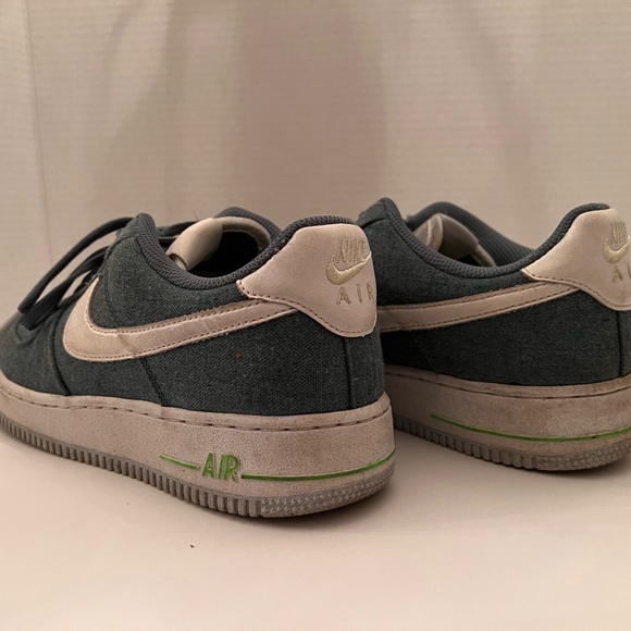 Nike Air Force - Picture 2 of 4